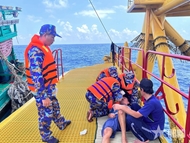 DK1/11 platform saves fisherman in distress at sea